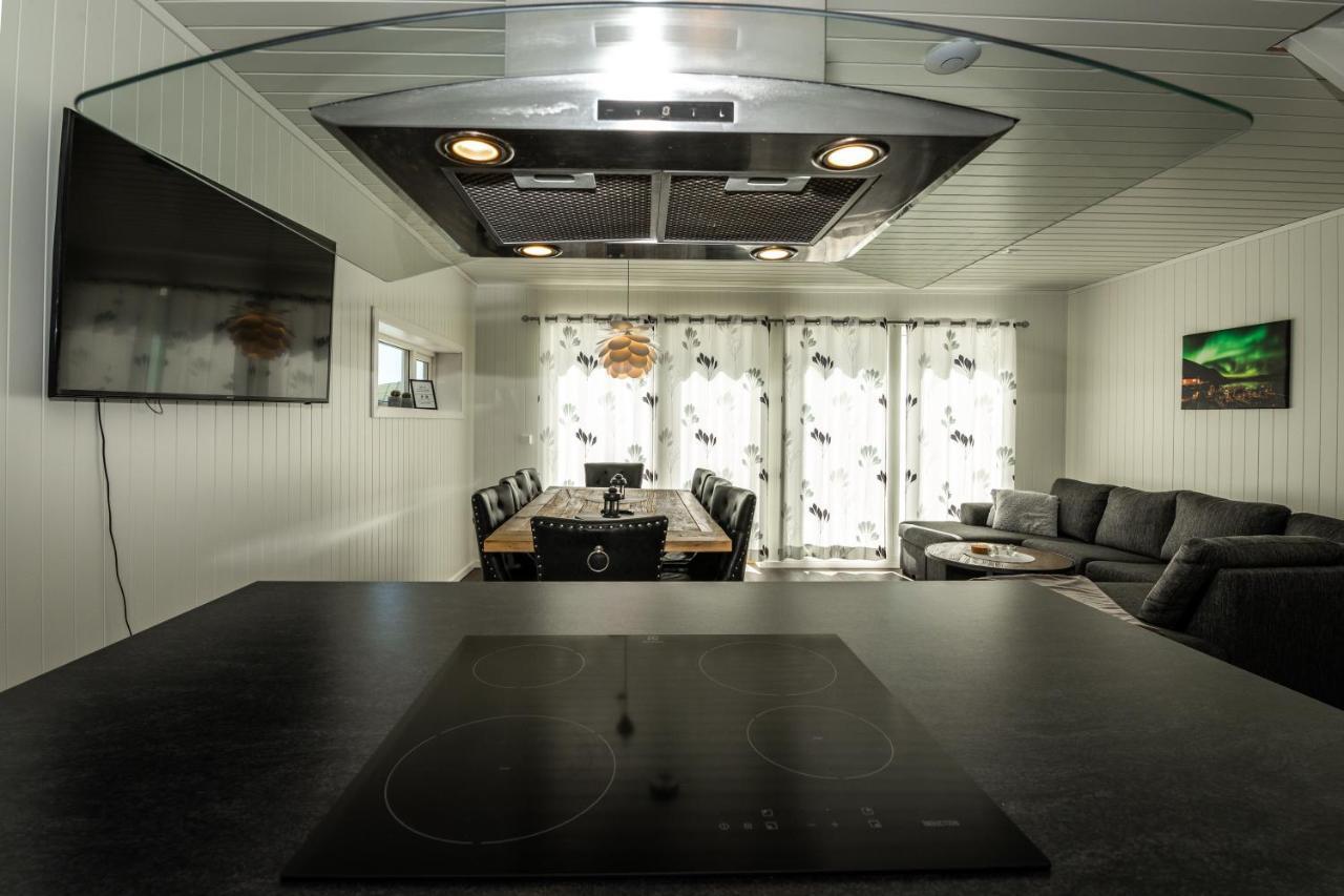Lofoten Rorbu Lodge Offersoya Экстерьер фото